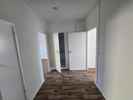 Flur (Bsp.) Flur (Bsp.)