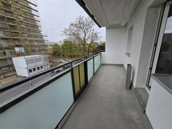 Balkon (Bsp.) Balkon (Bsp.)